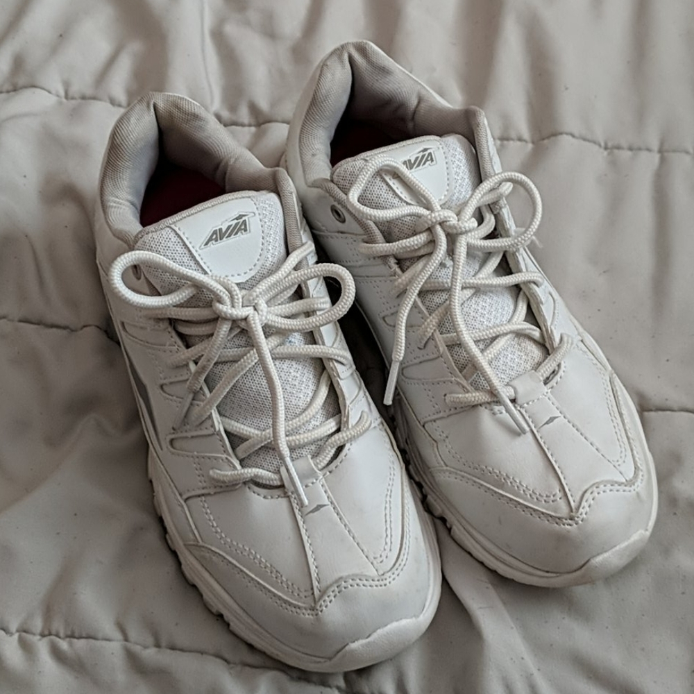 White Avia sneakers